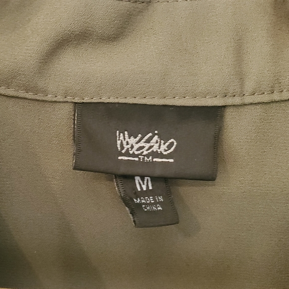 Massimo Sleeveless Blouse - Picture 3 of 4